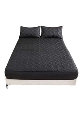 Huitich Black Mattress Protector 200 x 220 cm Waterproof - Mumzar